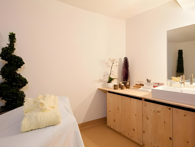 Bathroom 4, Gartenhotel Crystal, Schwaz