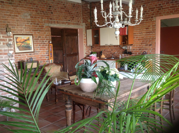 Others 3, B&B La Castellana, Novara
