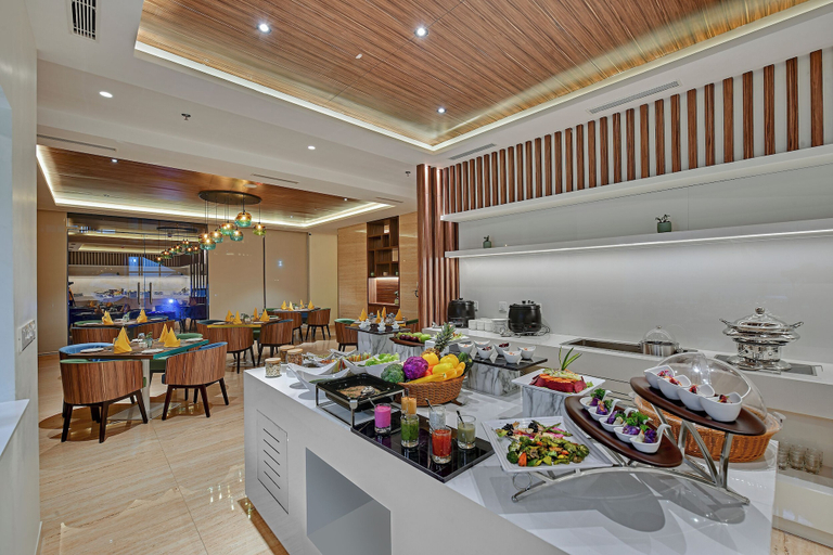 Food & Drinks 5, Clarion Hotel Khayal Kochi, Infopark, Ernakulam
