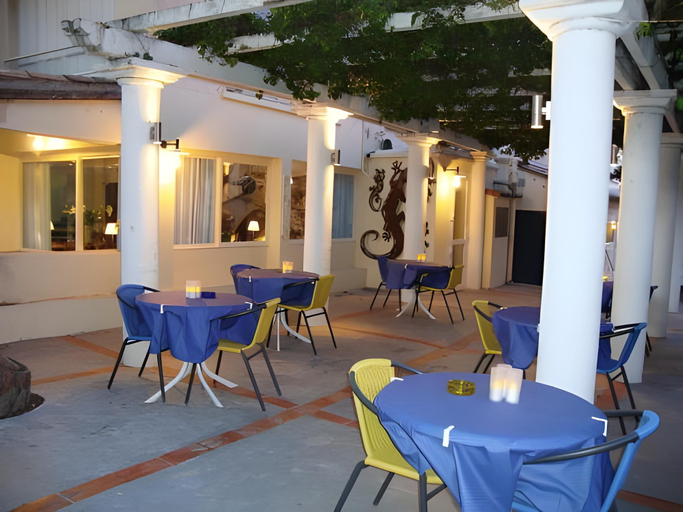Food & Drinks, L'Oasis Hotel, Var