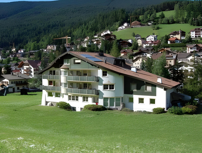 Exterior & Views 1, Pra Palmer The Green B&B, Bolzano