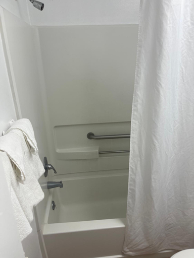 Bathroom 4, Coastal Inn - Ocean City, Worcester