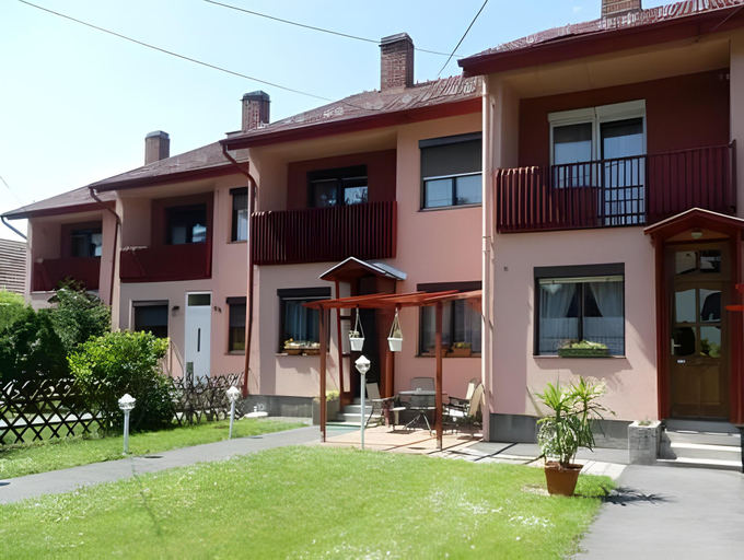 Others 4, RT Home Vendeghaz, Szombathely