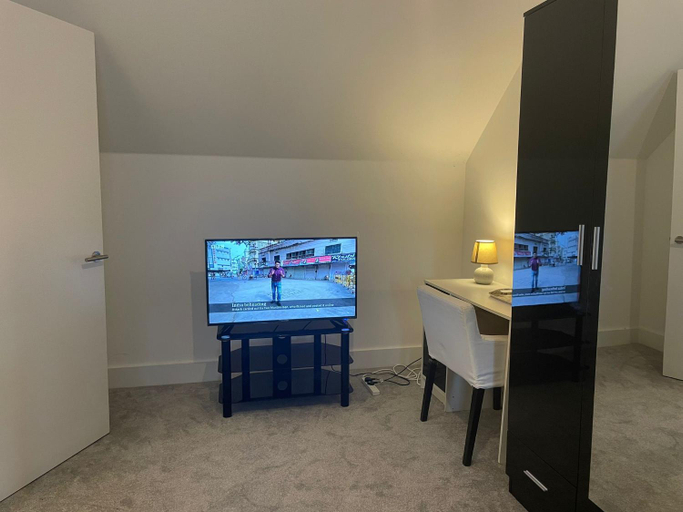 Others 4, Serene Stay Sanctuary, London