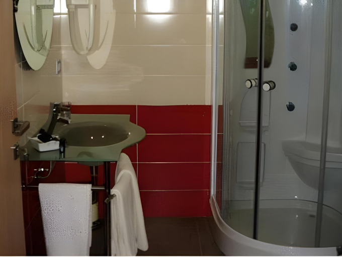 Bathroom 2, Enny Camere, Trapani