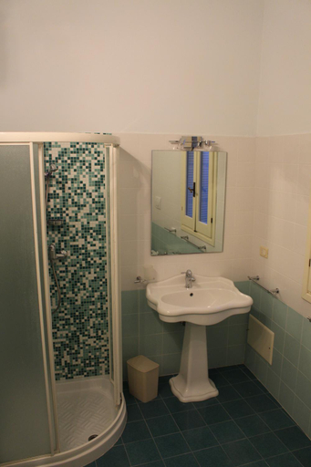 Others 2, Corte Taddeo B&B, Lecce