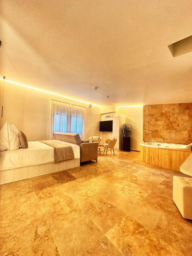 Bedroom 3, Boutique Hotel Comtal Empuries, Girona