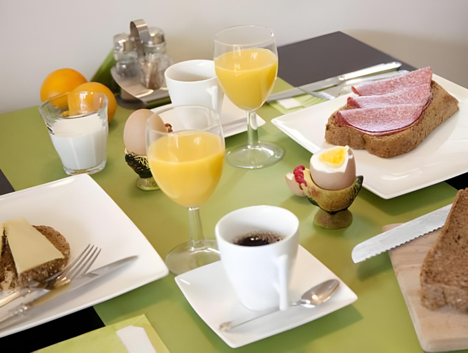 Food & Drinks 5, Hotel B&B Hoeve de Vredenhof, Tynaarlo