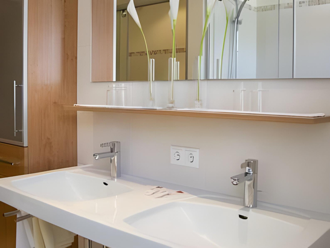 Bathroom 2, Reitsamerhof - Zimmer & Apartments, Sankt Johann im Pongau