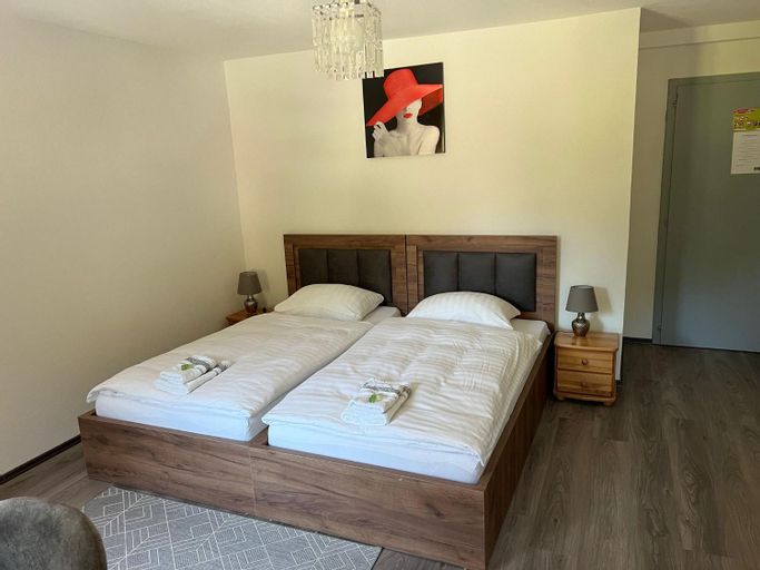 Bedroom 12