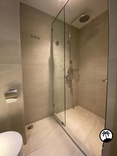 Bathroom 7