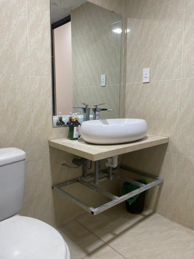 Bathroom 4