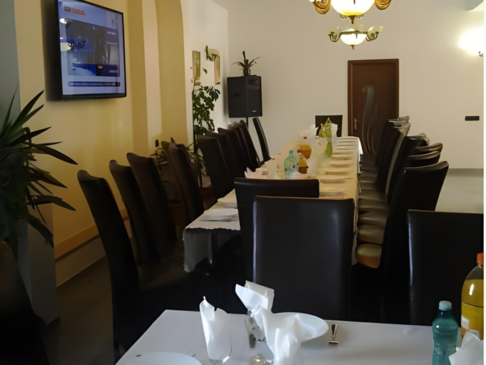 Food & Drinks 3, Pensiunea Kyfana Zarnesti, Zarnesti