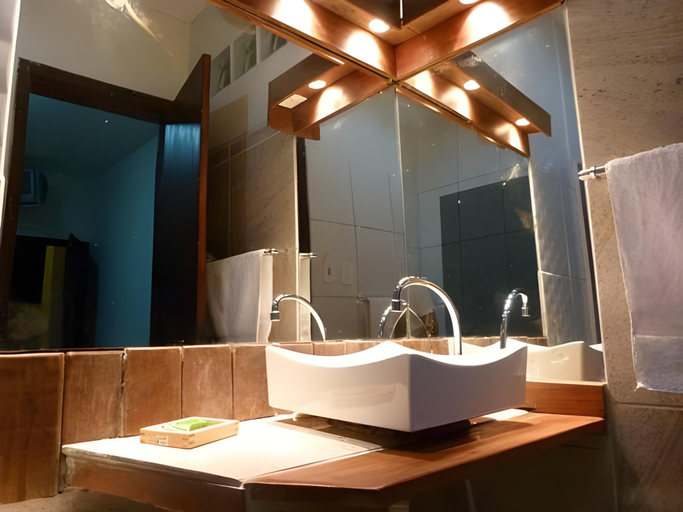 Bathroom 4, Pousada do Gunga, Barra de São Miguel