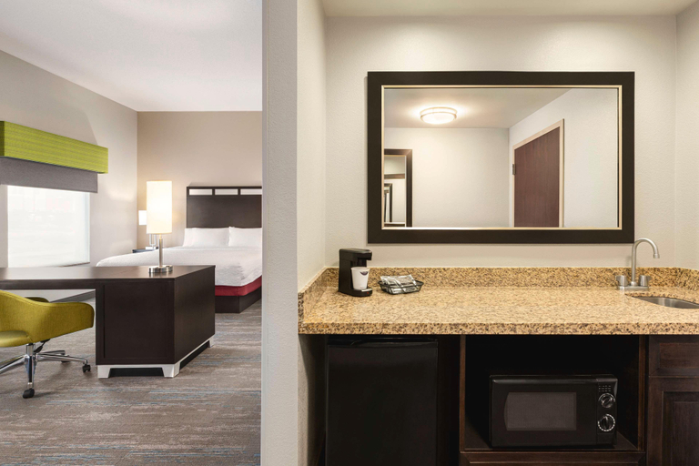 Bathroom 10