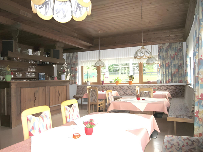 Food & Drinks 5, Haus Hubertus, Innsbruck Land