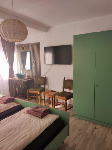 Bedroom 24