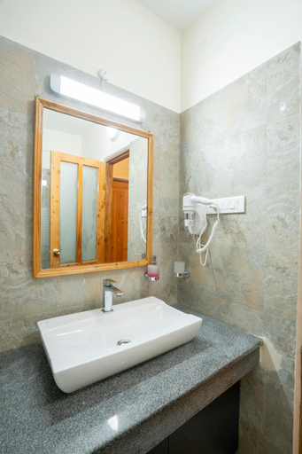Bathroom 3, Hotel Devlok Himachal Swarg By Beas - Your Gateway to Heaven, Kullu