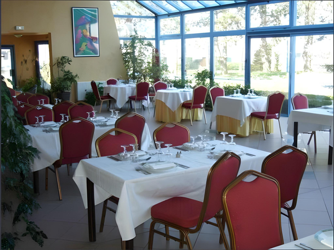 Food & Drinks 3, Motel 25, Nord
