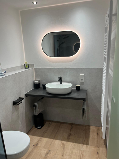 Bathroom 9