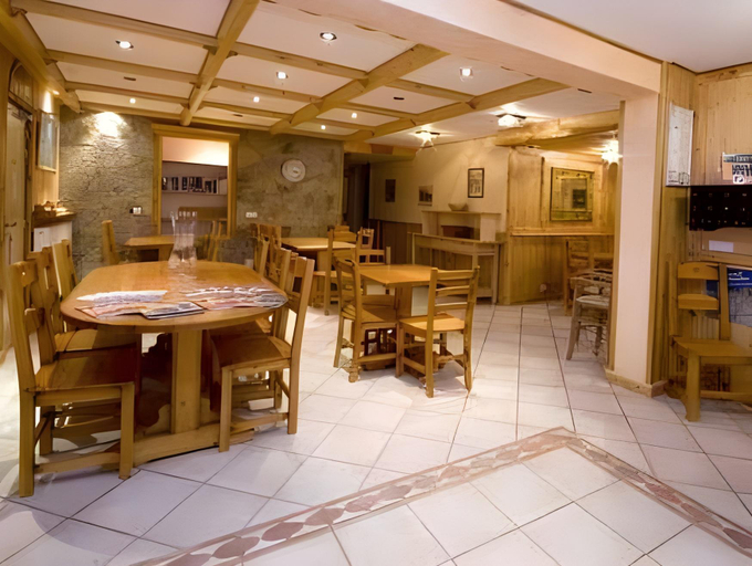 Others 4, Hotel Alpis Cottia, Hautes-Alpes