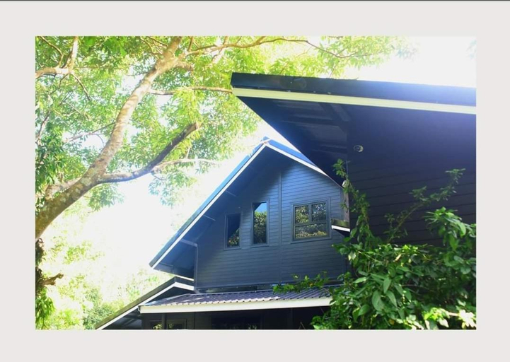 The Lodge At The Creek Haus, Lan Saka