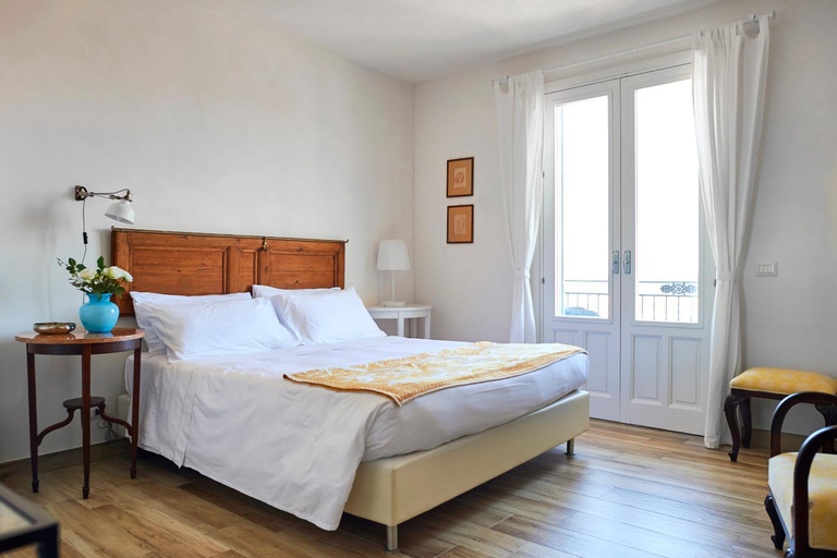 Others 5, Santina Suites, Trapani