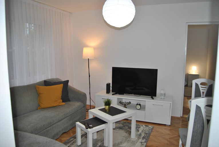 Others 5, Apartments FAMILY & FRIENDS -free parking, Sarajevo