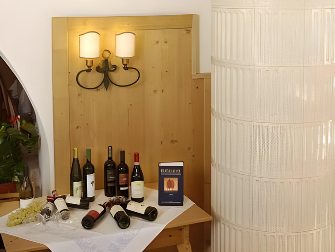 Others 4, Berghotel - Sexten, Bolzano
