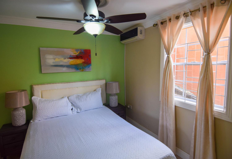 Others 2, Apartment Soleil- Because Location really is everything!