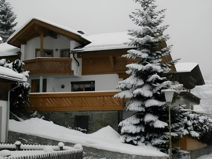 Others 5, Haus Remler, Lienz