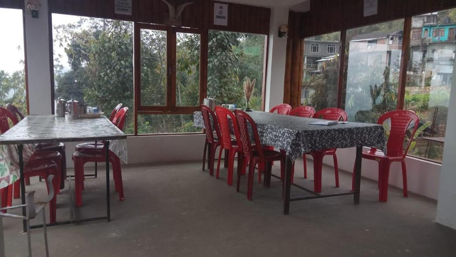 Food & Drinks, Vamoose Sinkawli Homestay, Darjiling