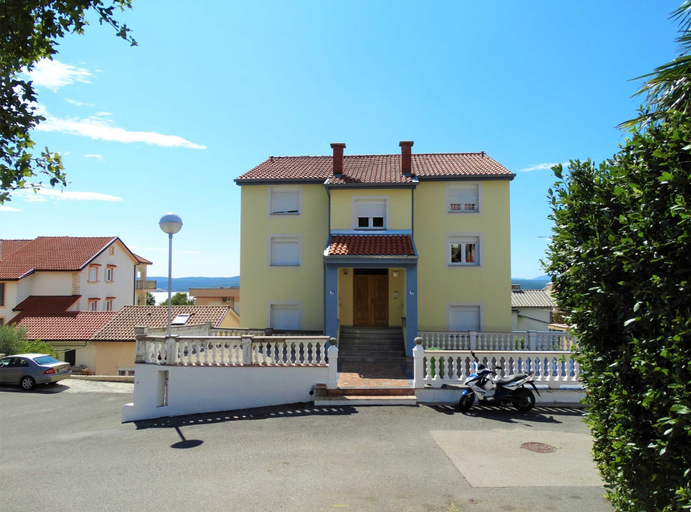 Exterior & Views 2, Cozy Crikvenica Apartments With Sea View and Balcony, Crikvenica