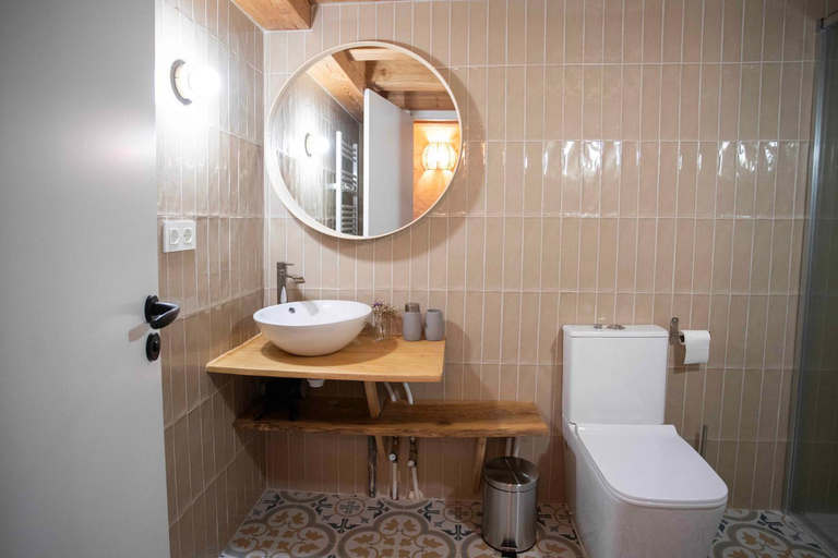 Bathroom 2, Paorra Baserria, Guipúzcoa