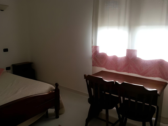 Bedroom 2, Charme, Cagliari