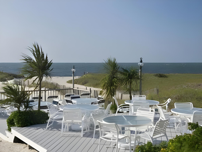 Food & Drinks 5, Winstead Inn, Barnstable