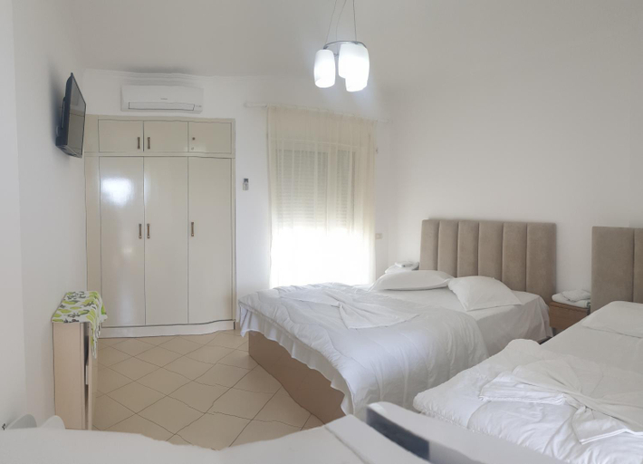 Bedroom 2, Vila Tirona, Durrësit