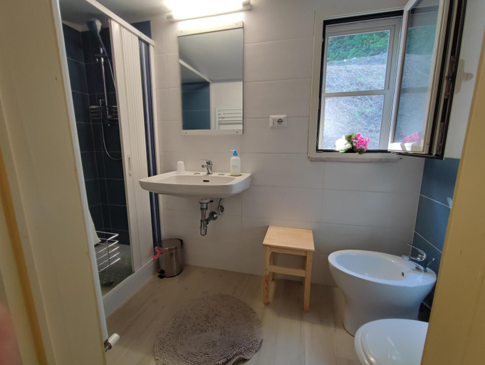 Bathroom 3, Amoroso's house, affittacamere, Pescara