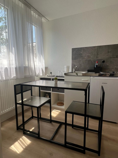 Dining Room 5, Modernes Apartment 1 in Bad Kreuznach mit einfachem Self-Check-in, Bad Kreuznach