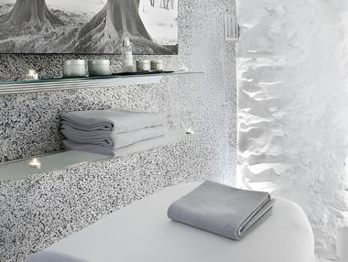 Bathroom 3, Mont Blanc, Haute-Savoie