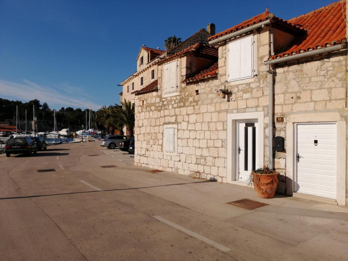 Exterior view 4, Holiday home Gariful, Milna