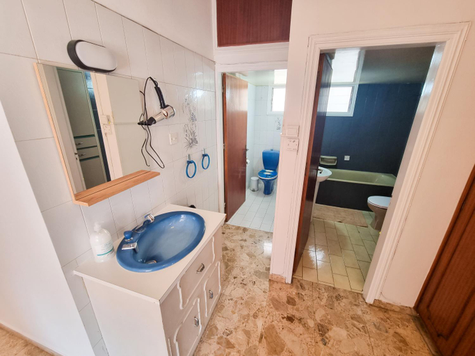 Bathroom 4, Luxury City Rooms, Larnaca