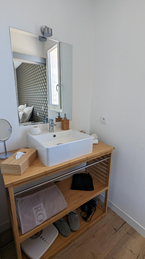 Others 3, Chambre L a Tavel, Gard
