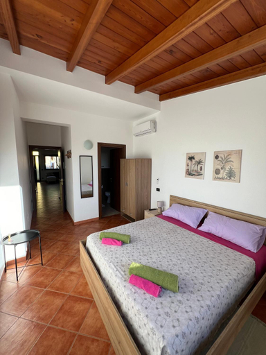 Others 2, Villa Alelida, Palermo