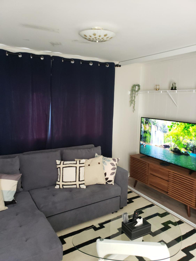 Bedroom 1, 2plex, Choose, 1of 2 entire units apparts, Hamilton