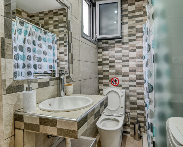 Bathroom 4, Il Mio Riposo, Ionian Islands