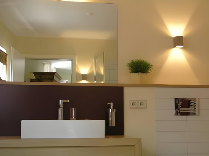 Bathroom 5, Hotel / Weingut Meintzinger, Würzburg
