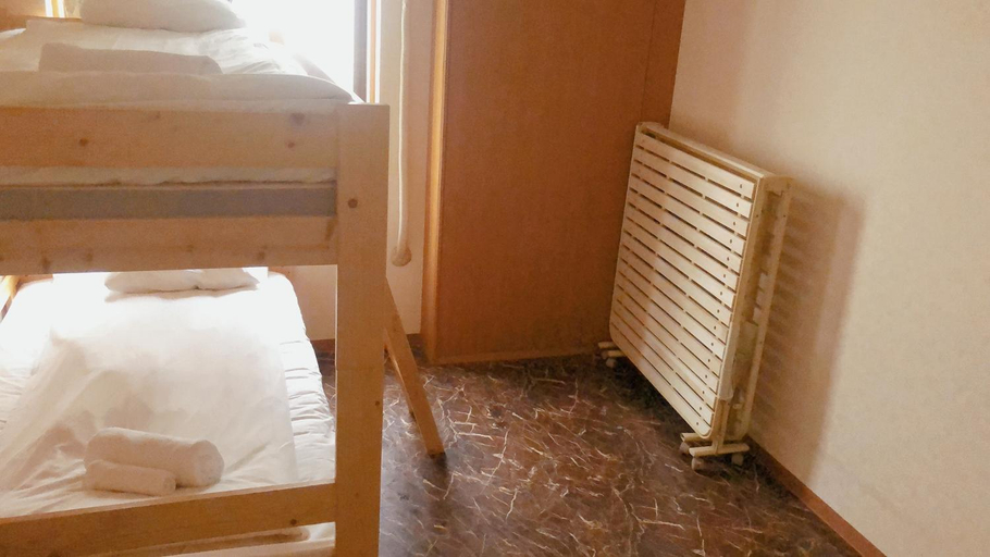 Bedroom 8
