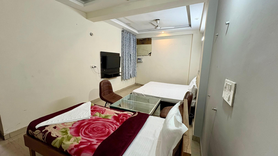 Bedroom 5, ICY WHITE STAY HERE, Gautam Buddha Nagar