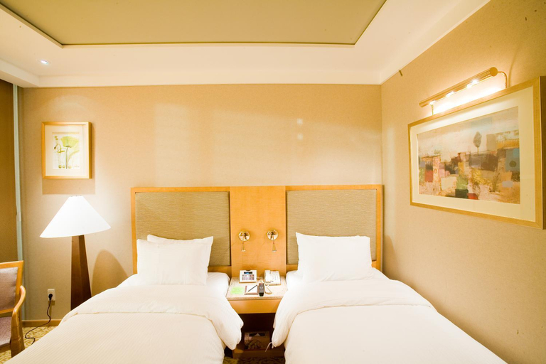 Bedroom 8